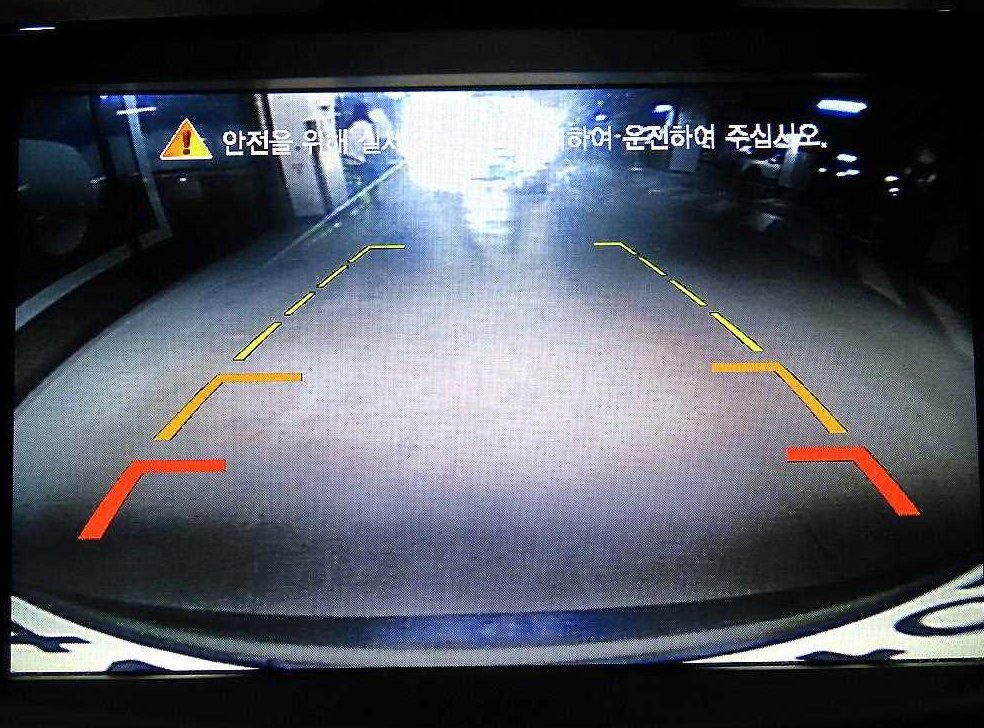 KG모빌리티(쌍용)  티볼리 2WD 가솔린 기어 에디션 사진 15