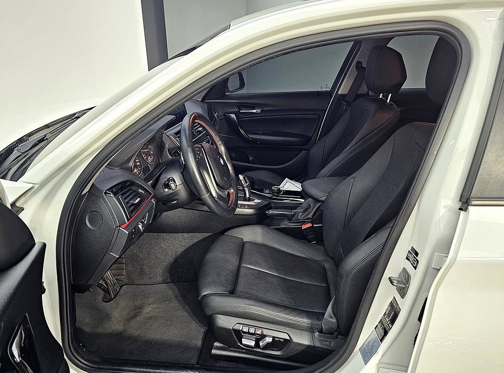 BMW 1시리즈 118d 스포츠 사진 8