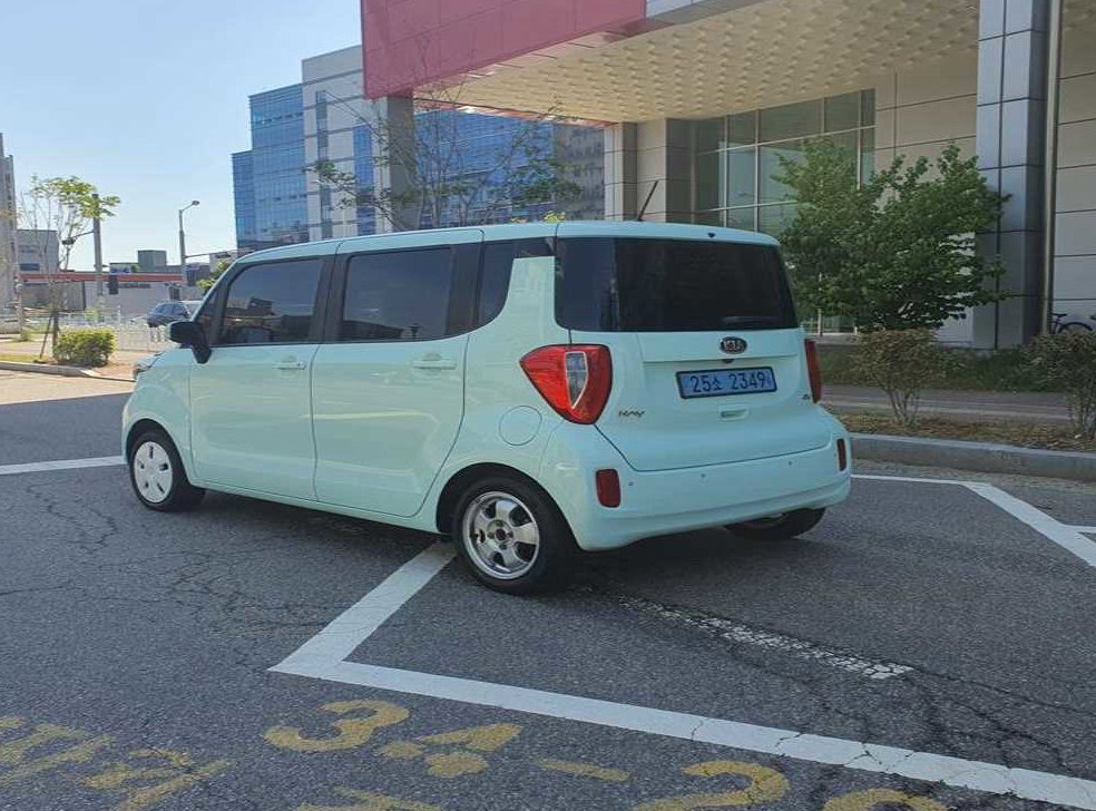 기아 레이 EV 사진 6