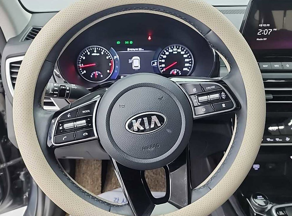 기아 셀토스 가솔린 1.6 터보 2WD 사진 9