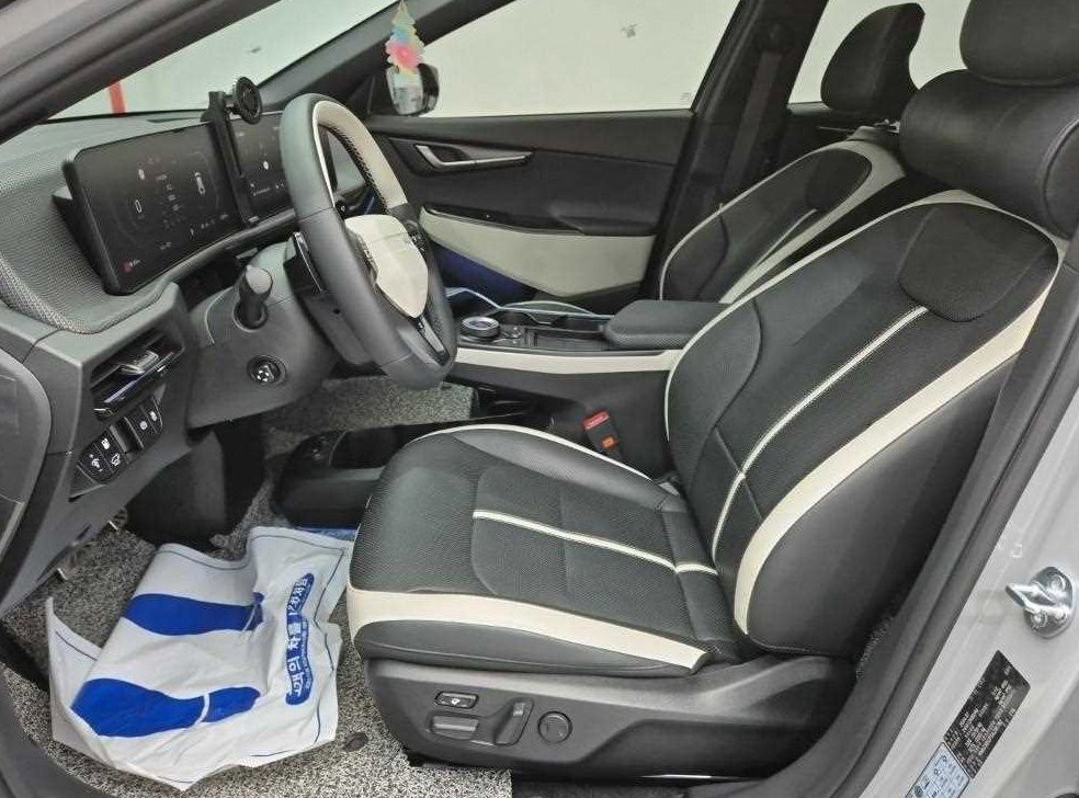 기아 EV6 롱레인지 4WD 사진 11