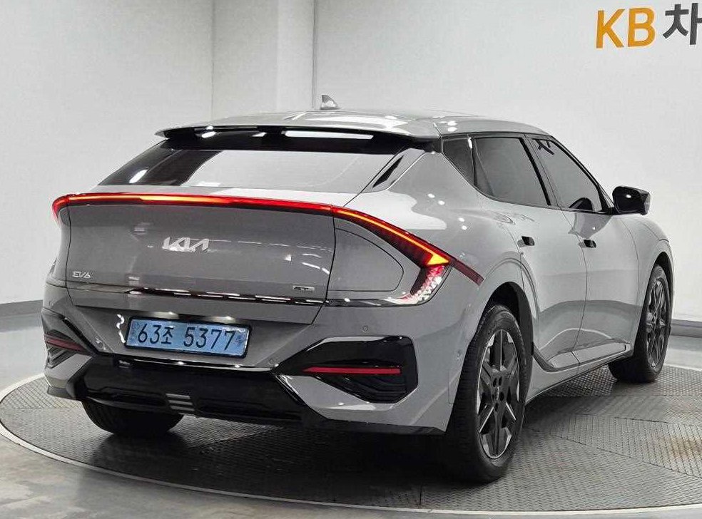 기아 EV6 롱레인지 4WD 사진 3