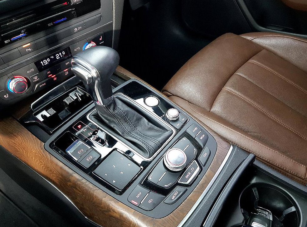 아우디 A6 3.0 TDI 콰트로 사진 12
