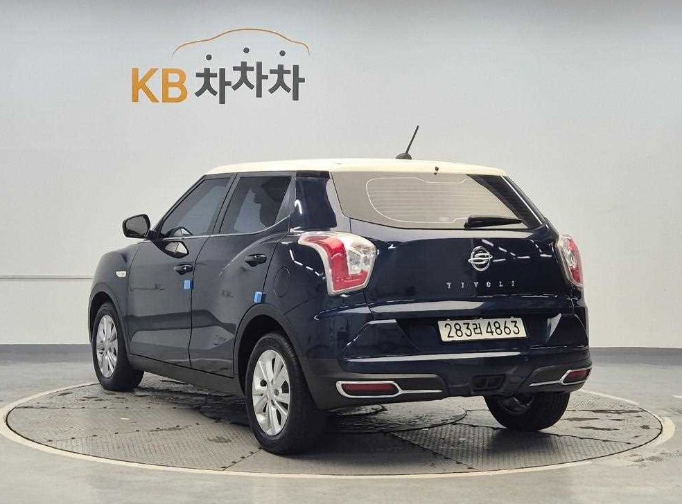 KG모빌리티(쌍용)  티볼리 2WD 가솔린 VX 사진 2