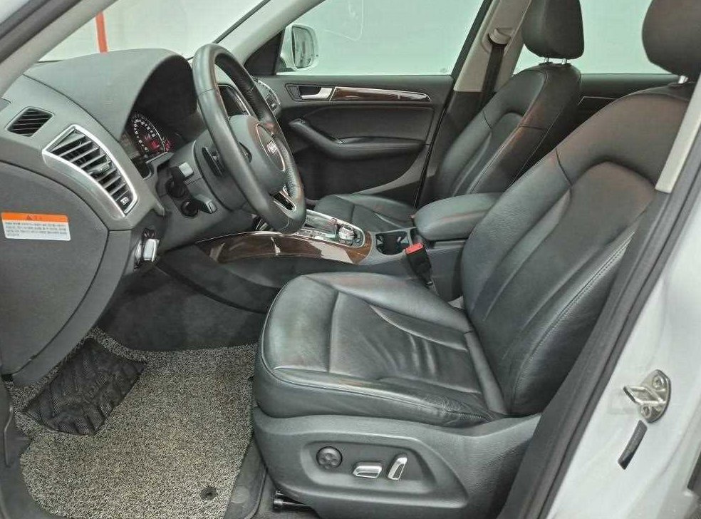 아우디 Q5 35 TDI 콰트로 다이나믹 사진 10