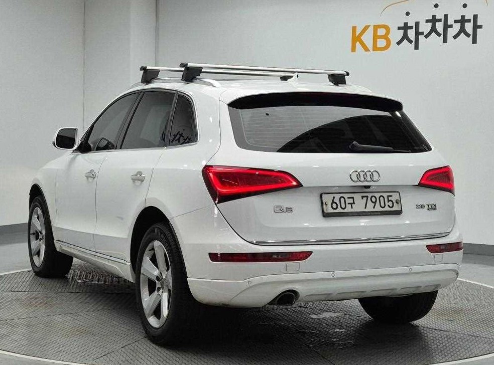 아우디 Q5 35 TDI 콰트로 다이나믹 사진 2
