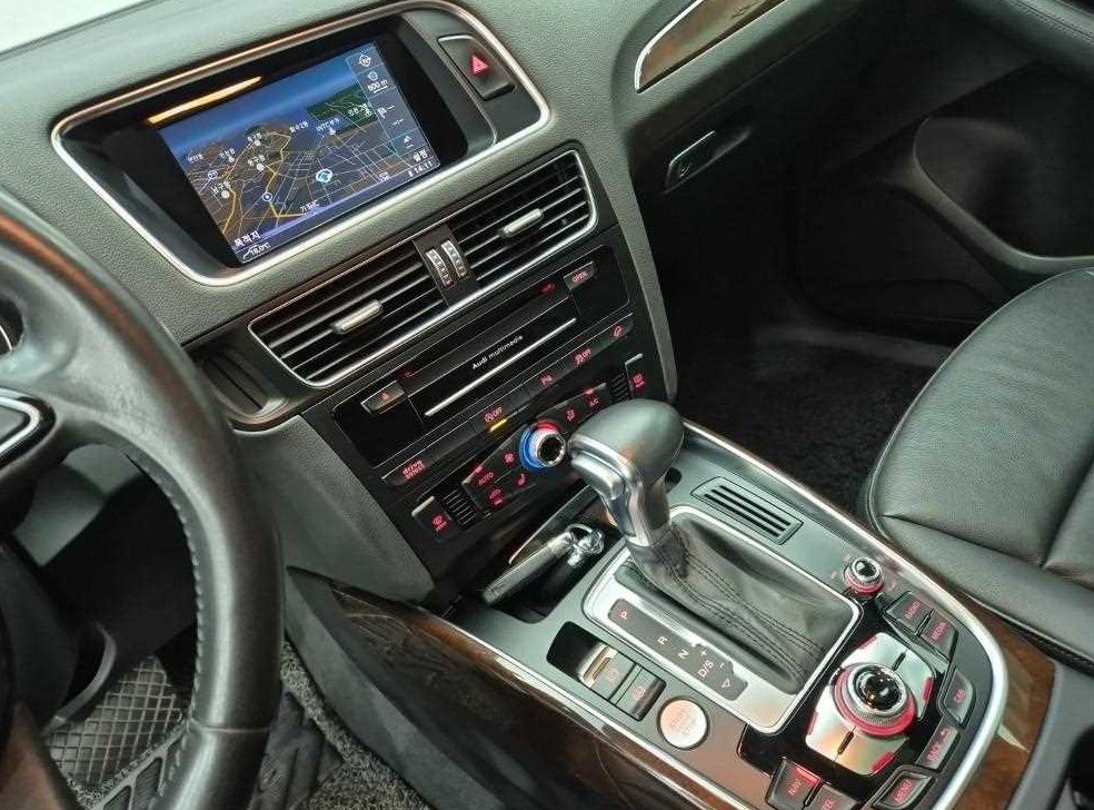 아우디 Q5 35 TDI 콰트로 다이나믹 사진 9