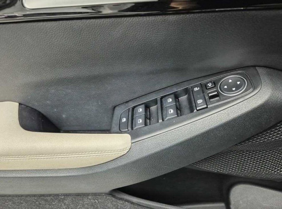 기아 셀토스 가솔린 1.6 터보 2WD 사진 18