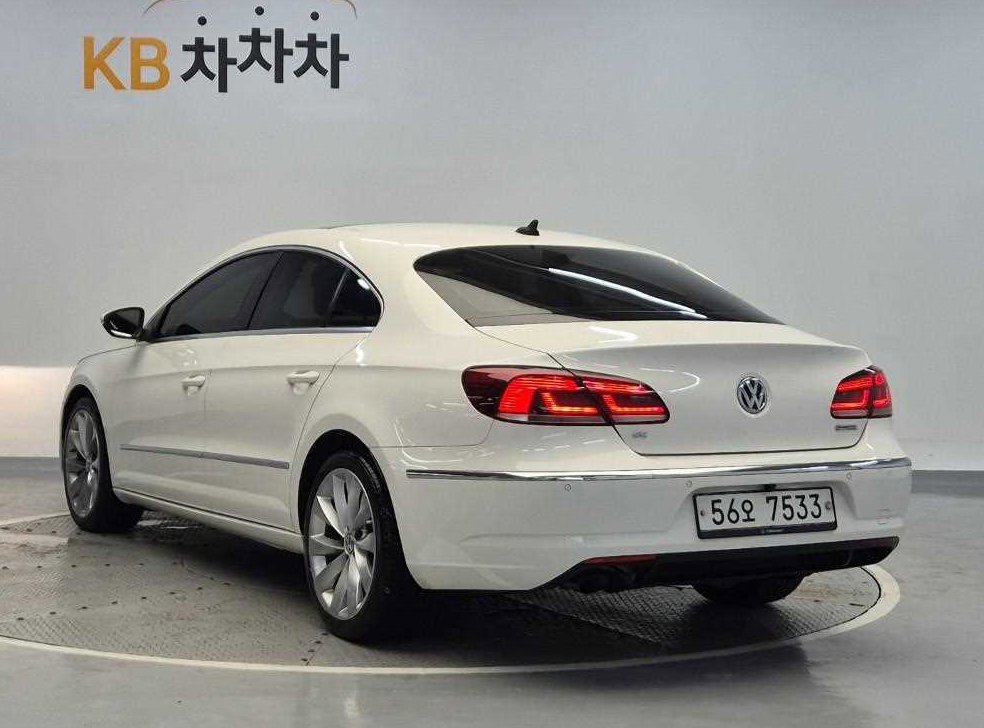 폭스바겐 CC 2.0 TDI 블루모션 사진 2