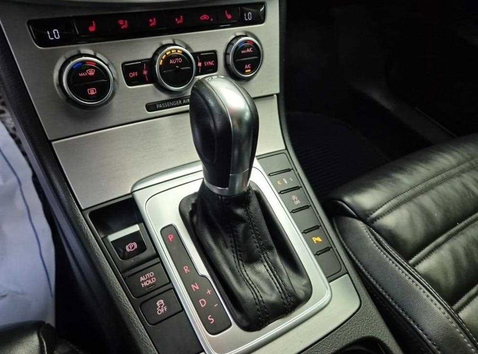 폭스바겐 CC 2.0 TDI 블루모션 사진 8