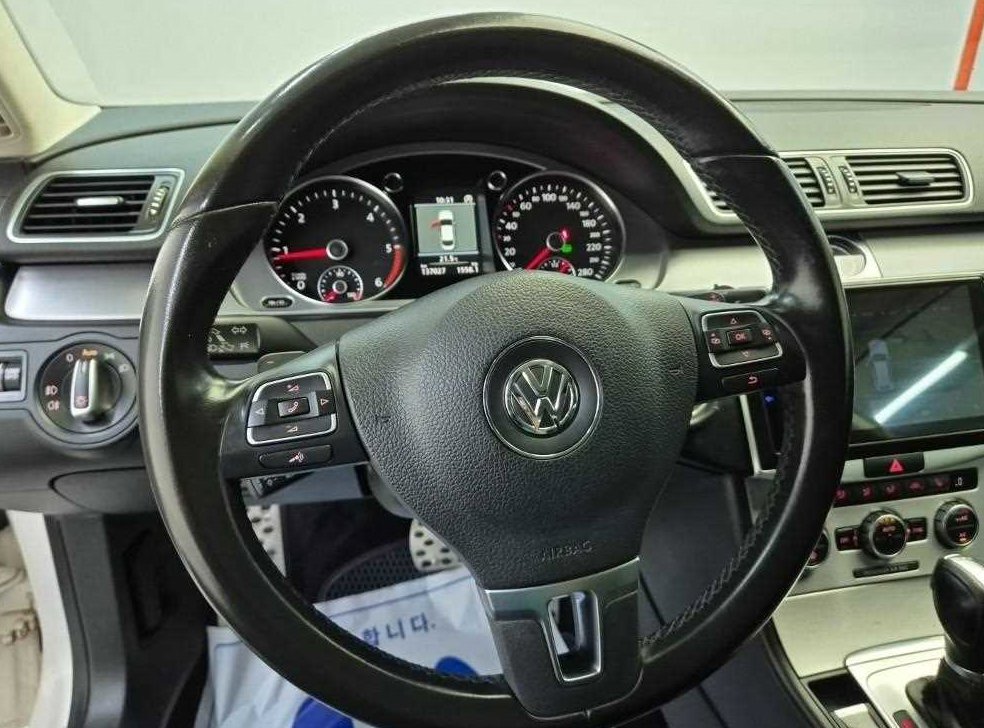폭스바겐 CC 2.0 TDI 블루모션 사진 9