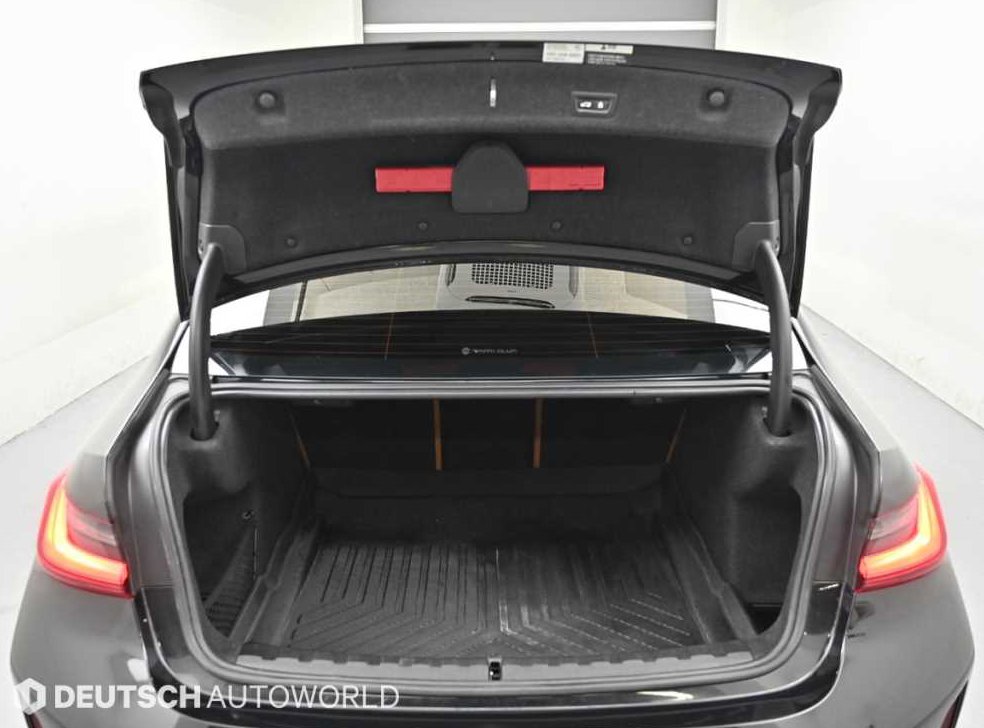 BMW 3시리즈 320i M 스포츠 사진 19