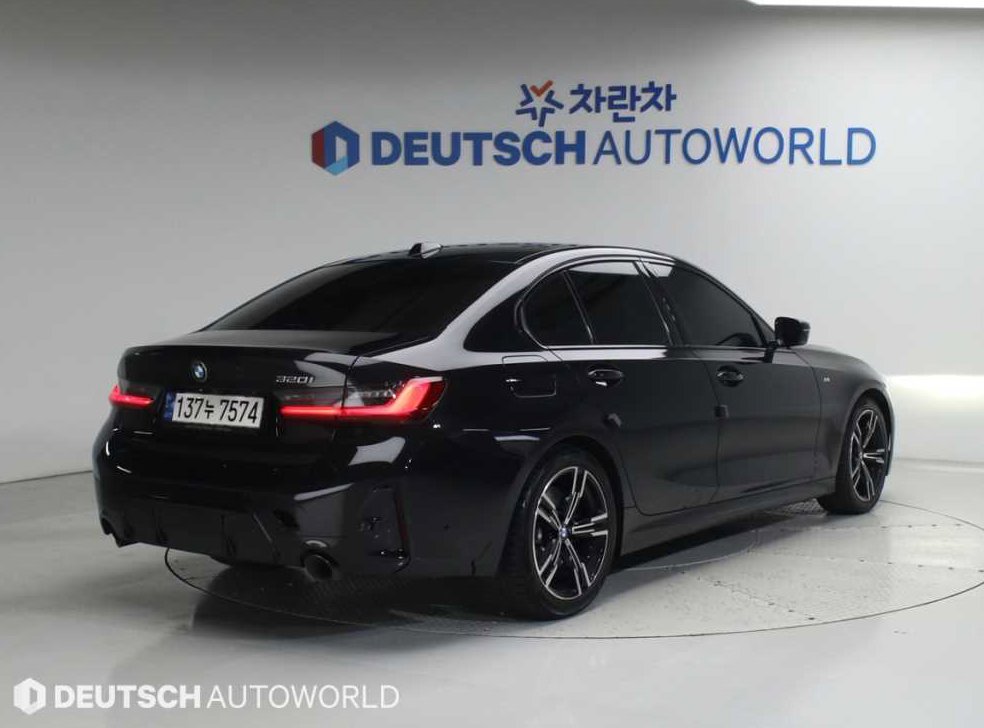 BMW 3시리즈 320i M 스포츠 사진 3