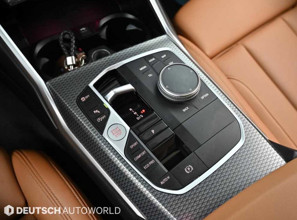 BMW 3시리즈 320i M 스포츠 사진 9