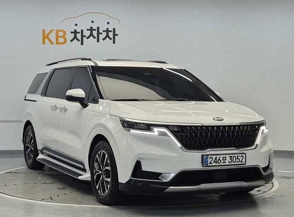 기아 카니발 디젤 9인승 노블레스 사진 4