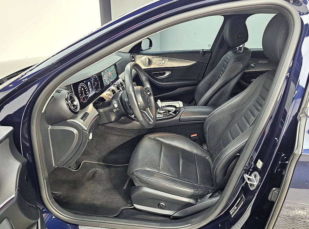 벤츠 E 클래스 E300 AMG LINE 사진 8