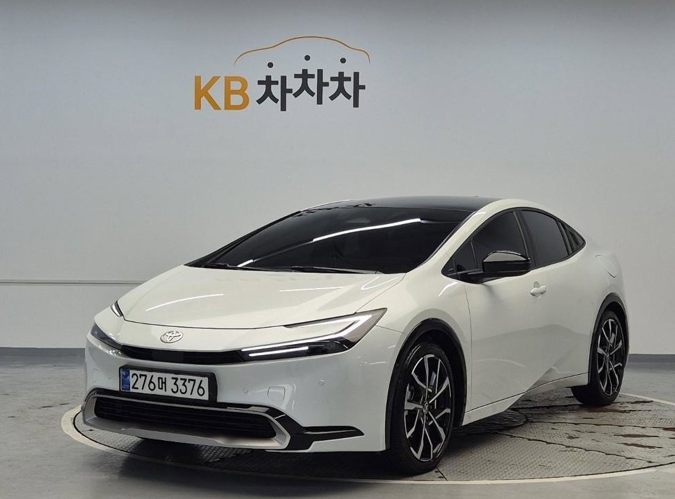 토요타 프리우스 2.0 PHEV XSE