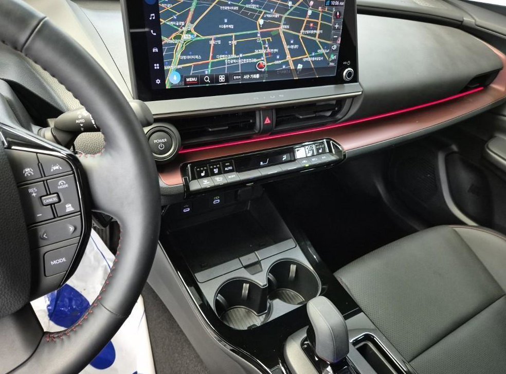 토요타 프리우스 2.0 PHEV XSE 사진 11