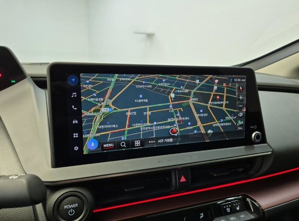 토요타 프리우스 2.0 PHEV XSE 사진 14