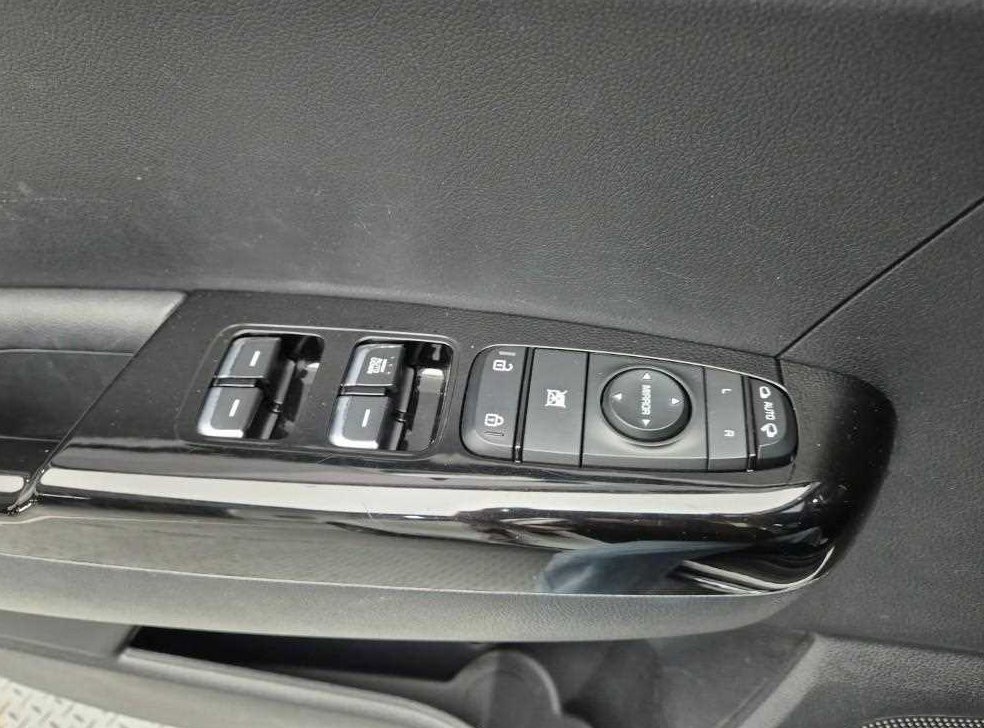 기아 스포티지 디젤 2.0 2WD 프레스티지 사진 17