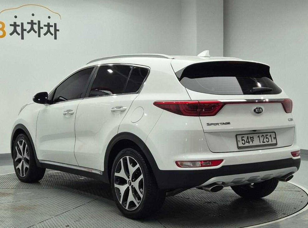 기아 스포티지 디젤 2.0 2WD 프레스티지 사진 2