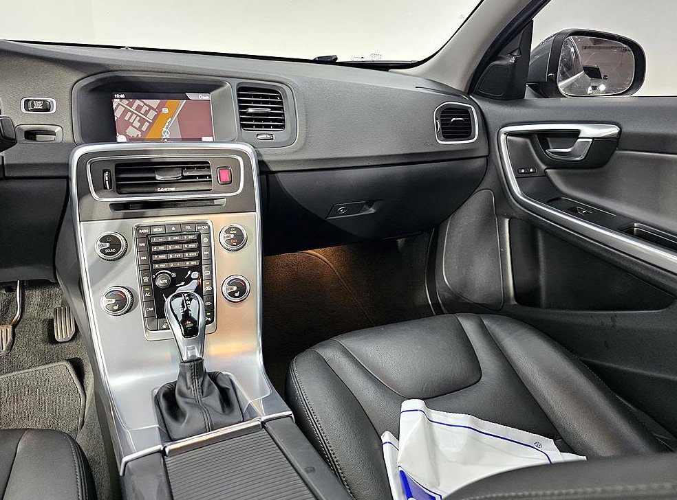 볼보 S60 D3 사진 10