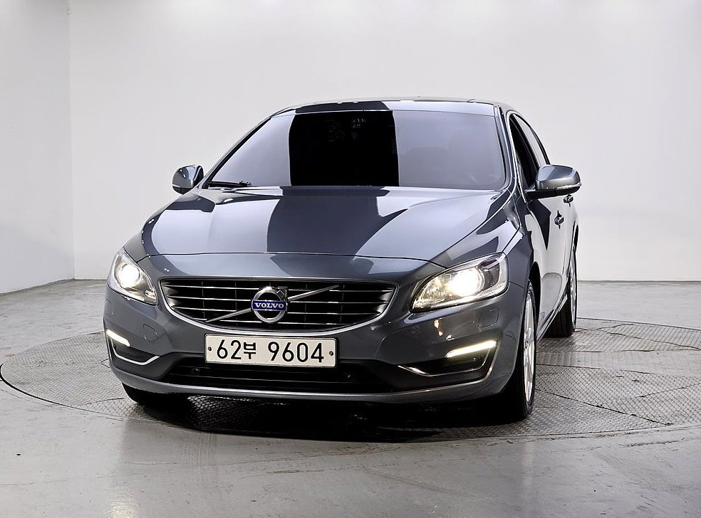 볼보 S60 D3 사진 2