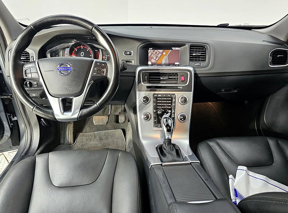 볼보 S60 D3 사진 5