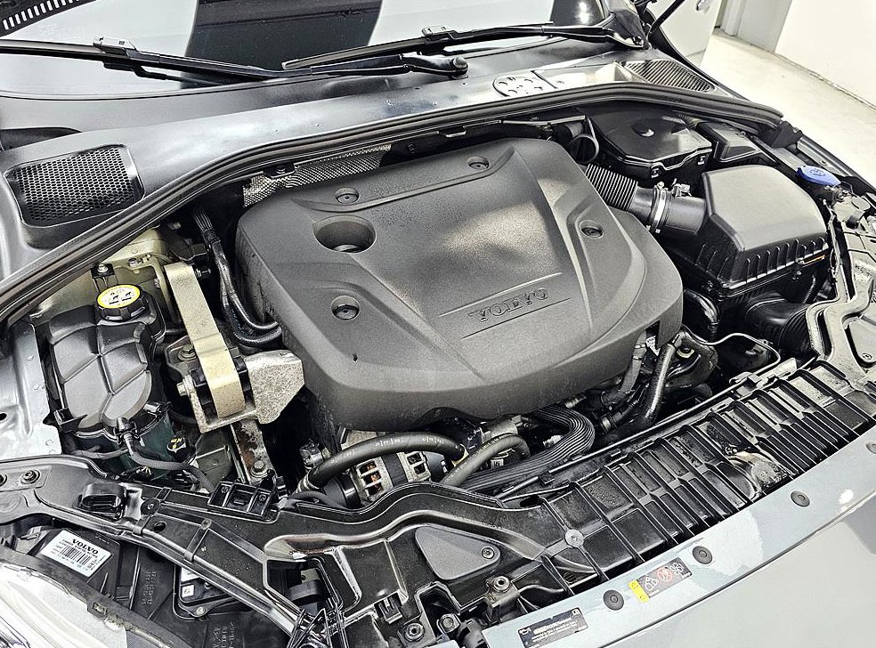 볼보 S60 D3 사진 6