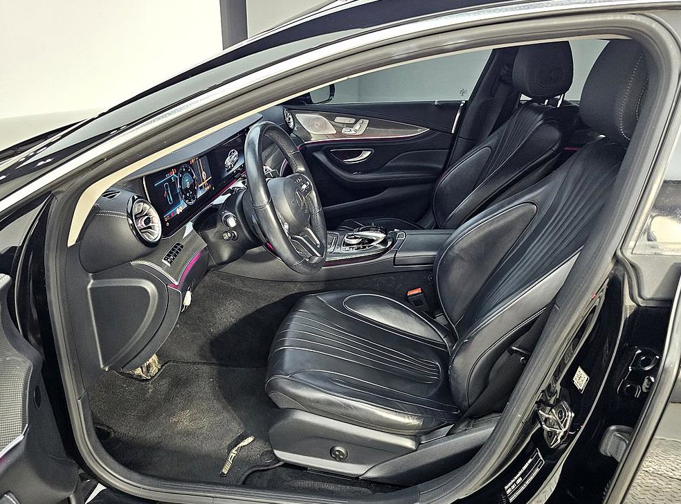벤츠 CLS 클래스 CLS 300d AMG Line 사진 8
