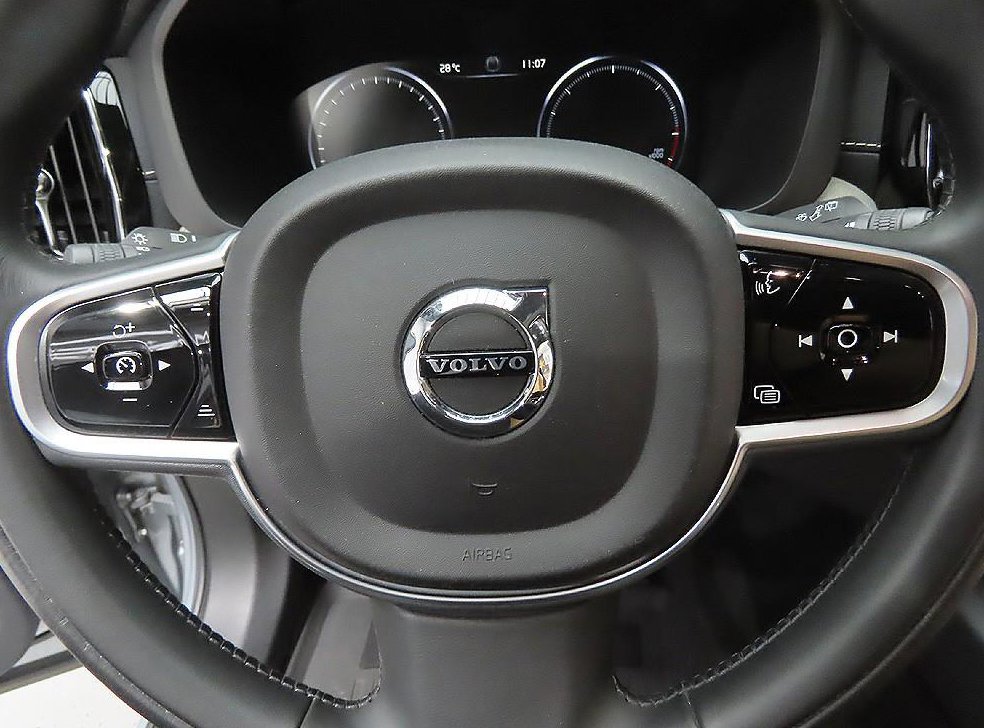 볼보 XC60 D5 AWD 인스크립션 사진 16