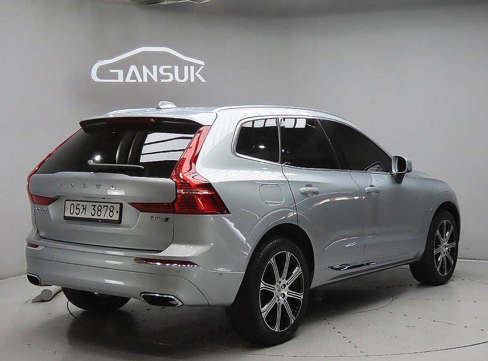 볼보 XC60 D5 AWD 인스크립션 사진 4