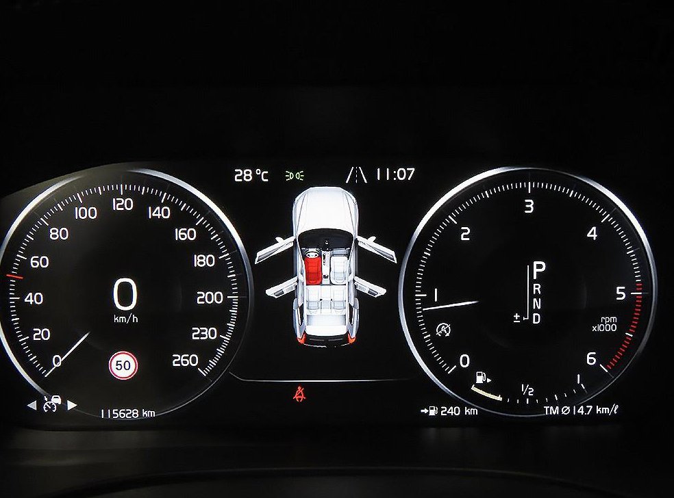 볼보 XC60 D5 AWD 인스크립션 사진 6