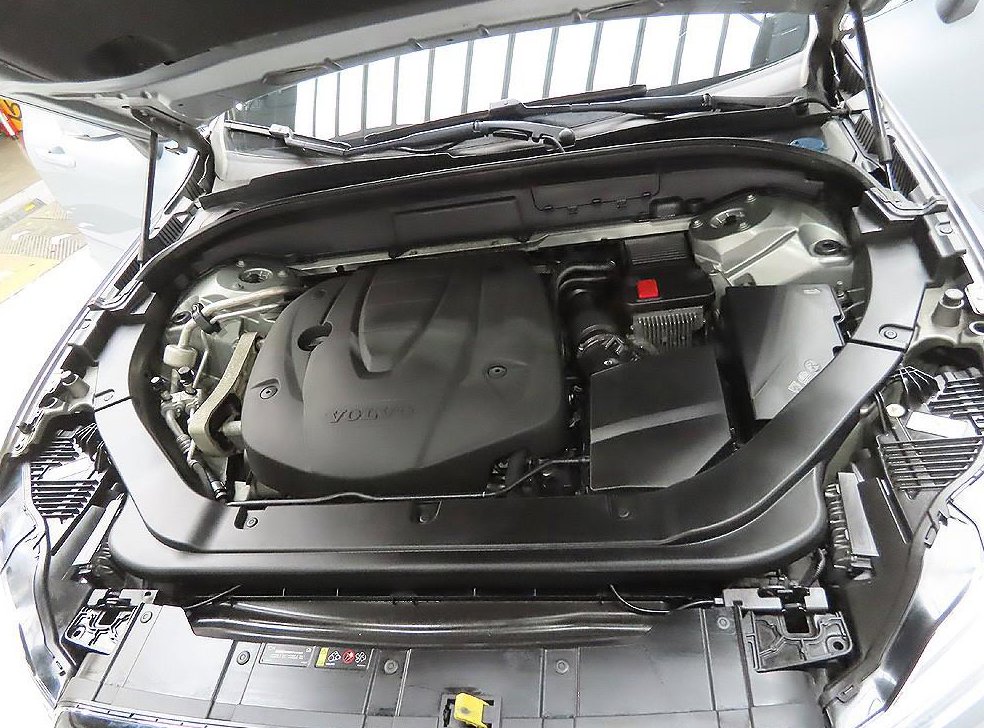 볼보 XC60 D5 AWD 인스크립션 사진 7
