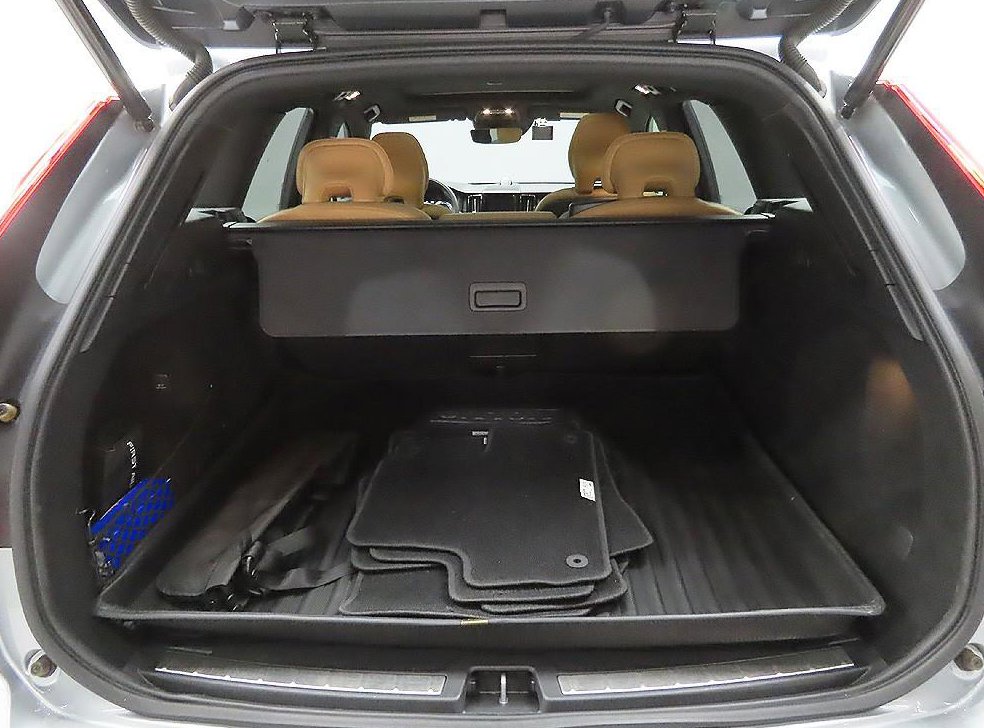 볼보 XC60 D5 AWD 인스크립션 사진 8
