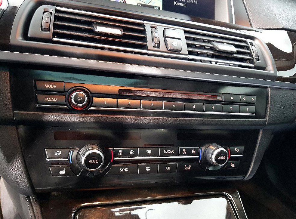BMW 5시리즈 528i M 에어로 다이나믹 사진 11