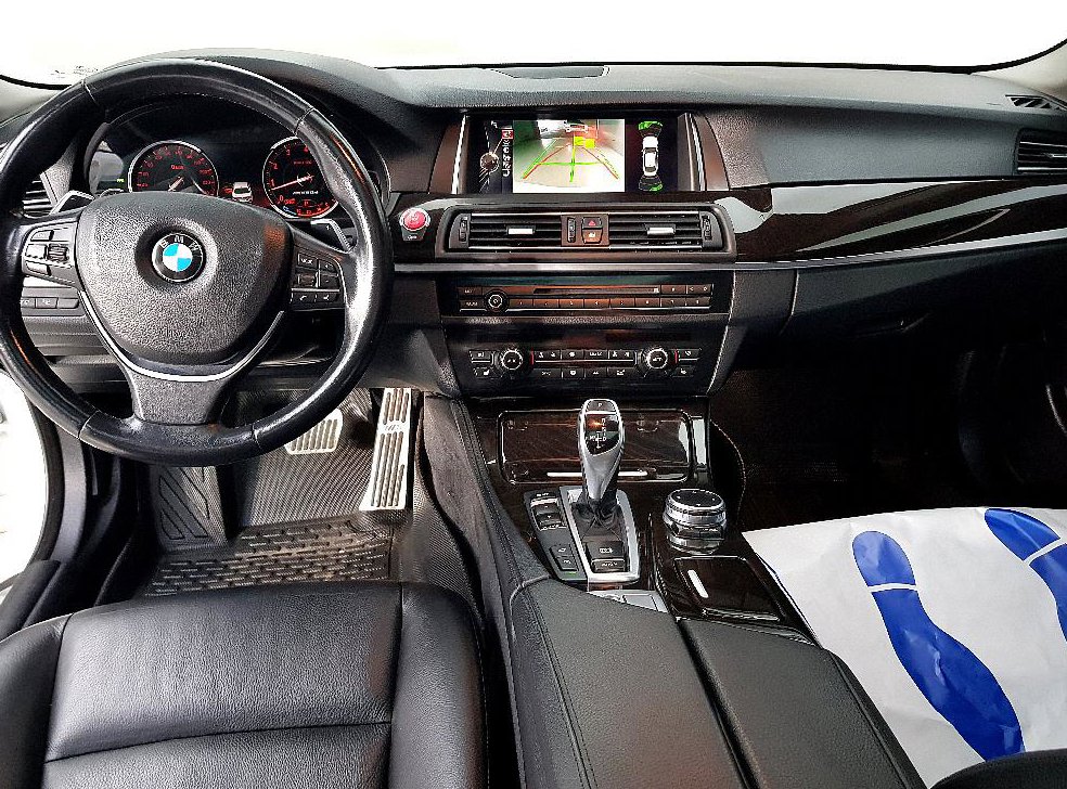 BMW 5시리즈 528i M 에어로 다이나믹 사진 5