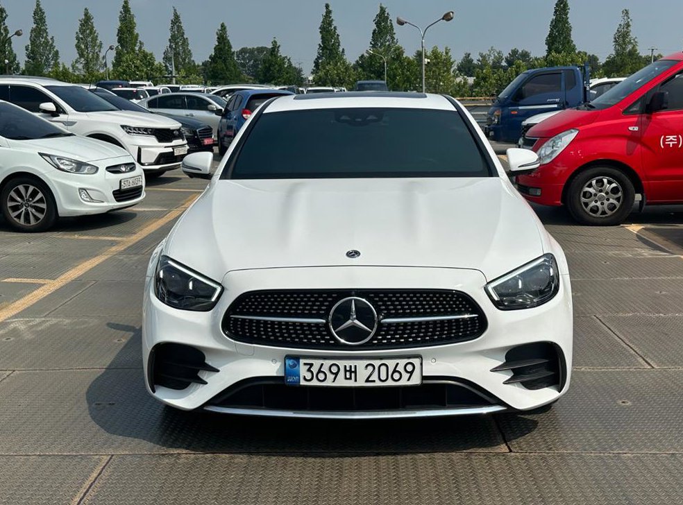 벤츠 E 클래스 E220d 4MATIC AMG라인