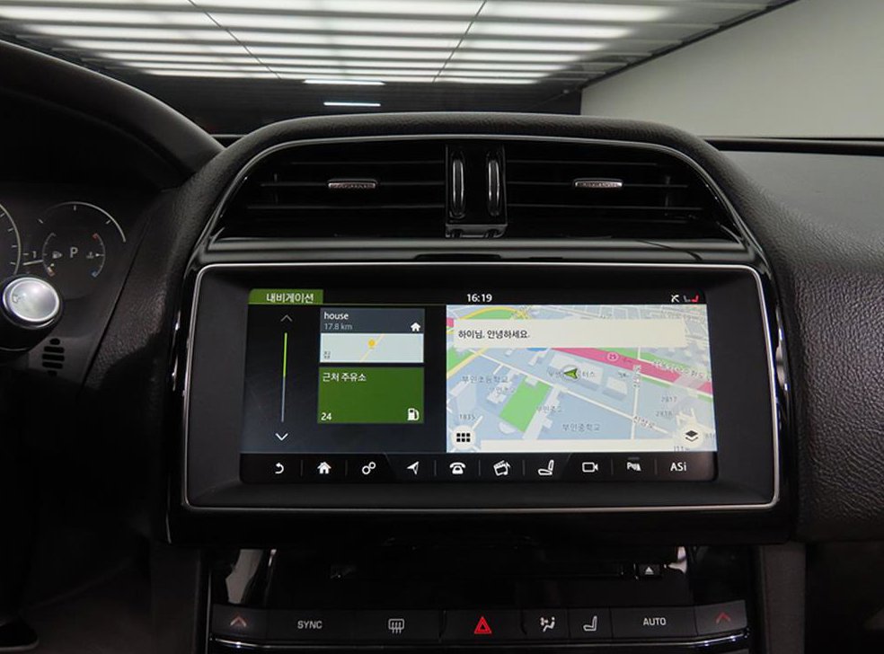 재규어 F-PACE 20d 프레스티지 사진 11