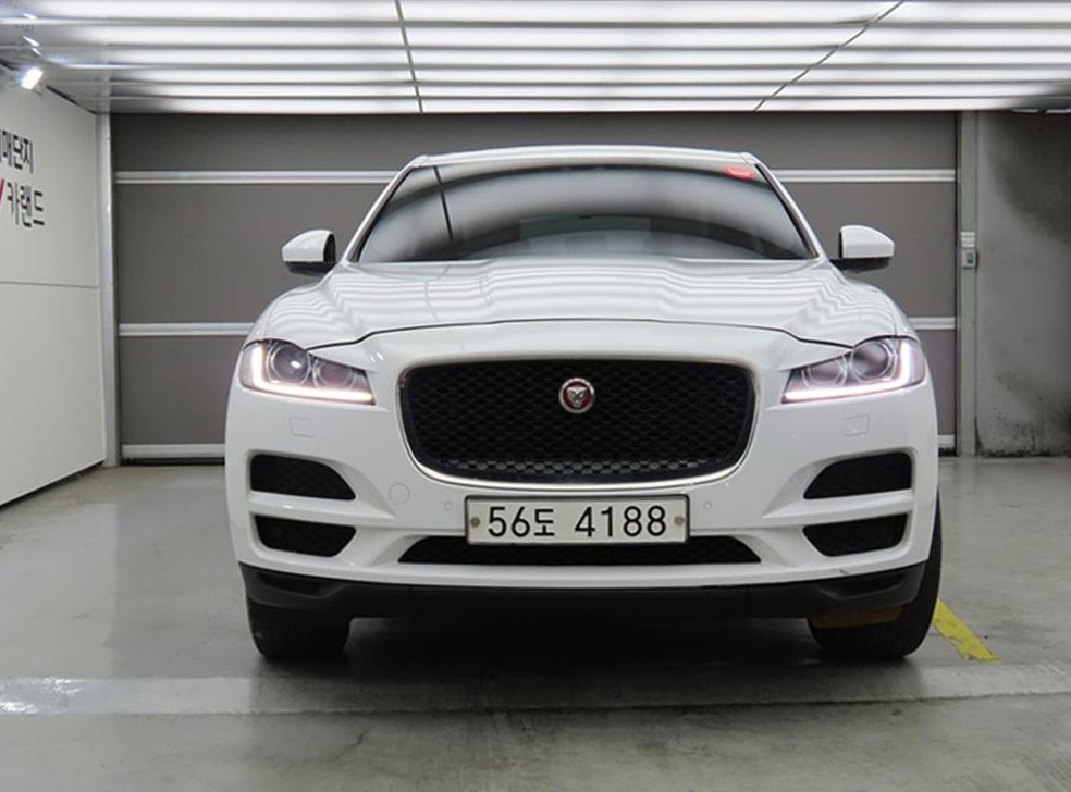 재규어 F-PACE 20d 프레스티지 사진 2