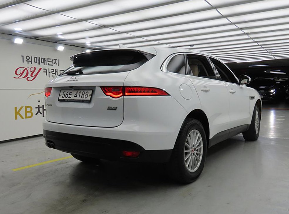 재규어 F-PACE 20d 프레스티지 사진 4