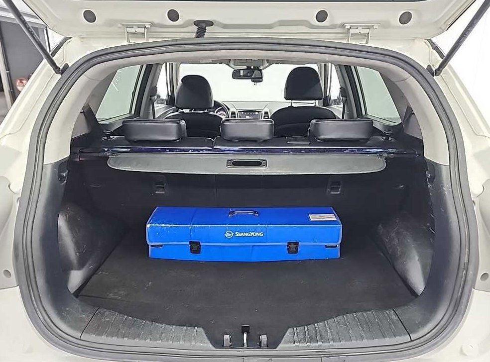 KG모빌리티(쌍용)  티볼리 가솔린 2WD 1.6 LX 사진 18