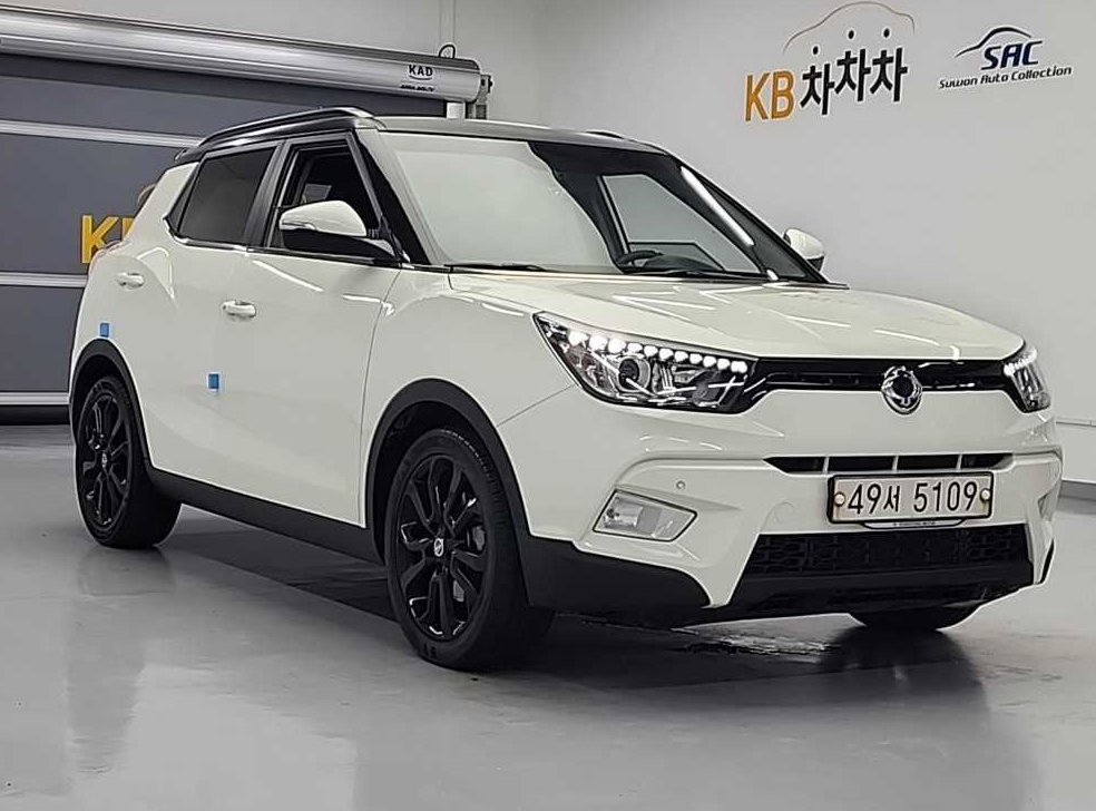 KG모빌리티(쌍용)  티볼리 가솔린 2WD 1.6 LX 사진 4
