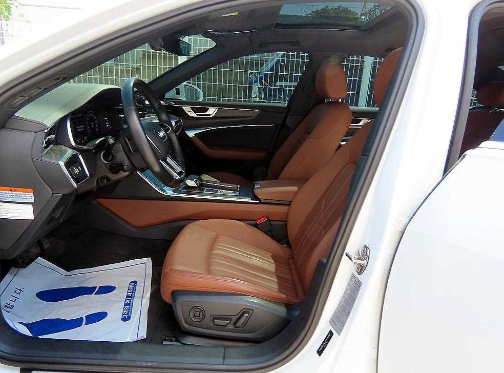 아우디 A6 45 TFSI 콰트로 프리미엄 사진 5