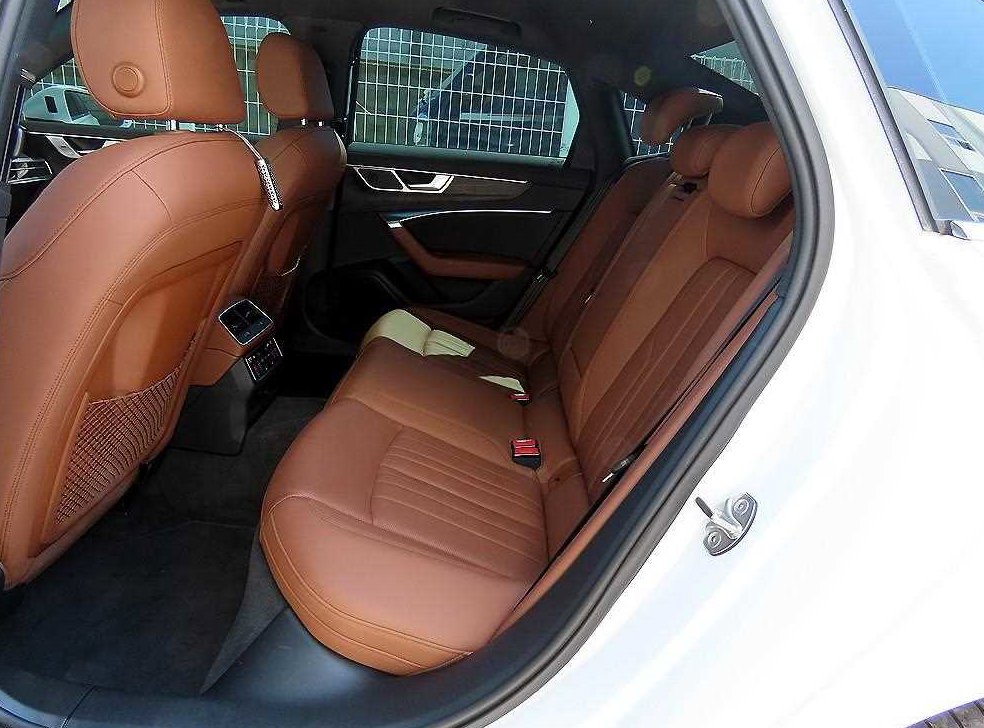 아우디 A6 45 TFSI 콰트로 프리미엄 사진 6