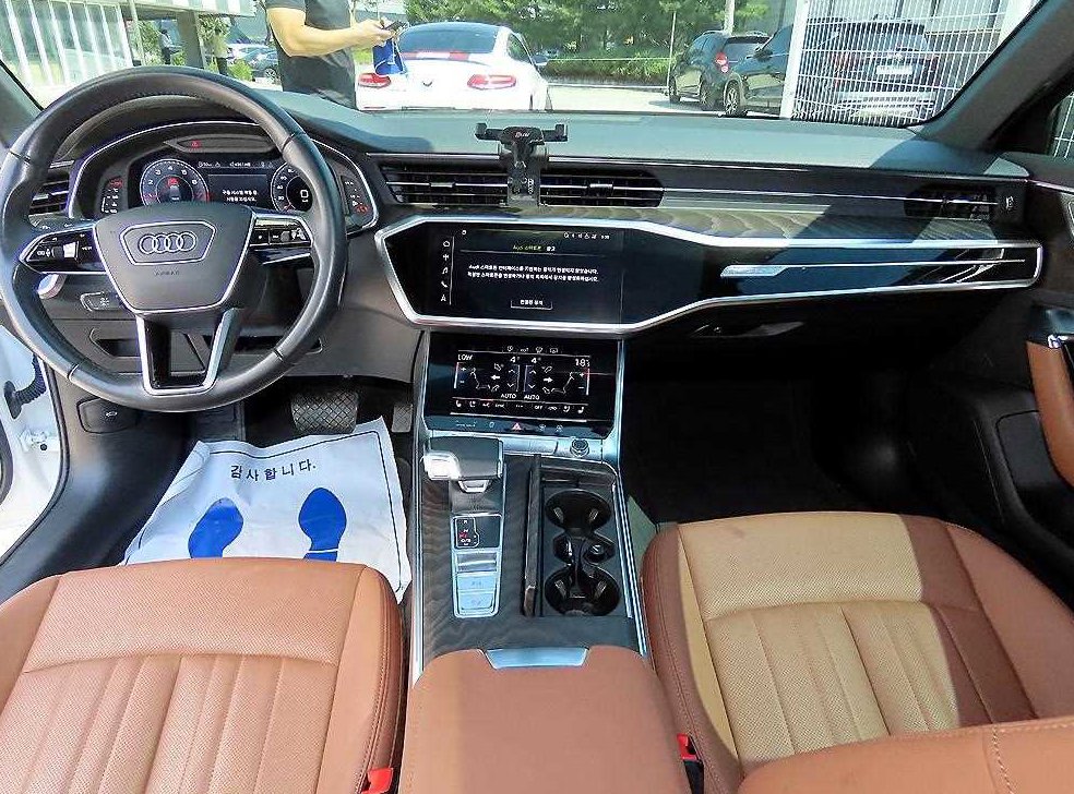 아우디 A6 45 TFSI 콰트로 프리미엄 사진 7
