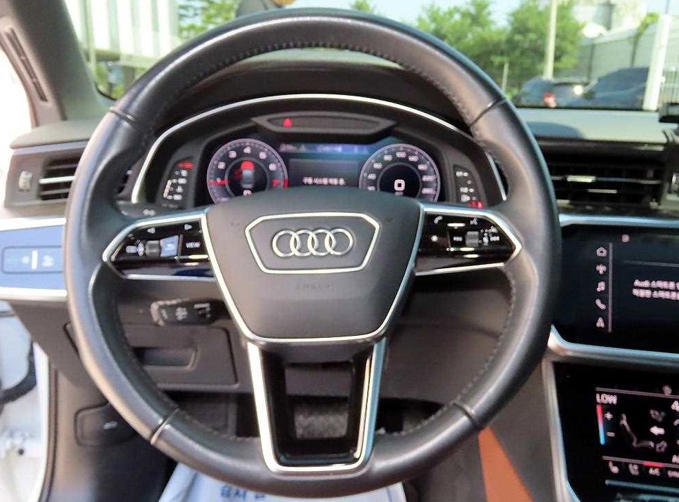아우디 A6 45 TFSI 콰트로 프리미엄 사진 8