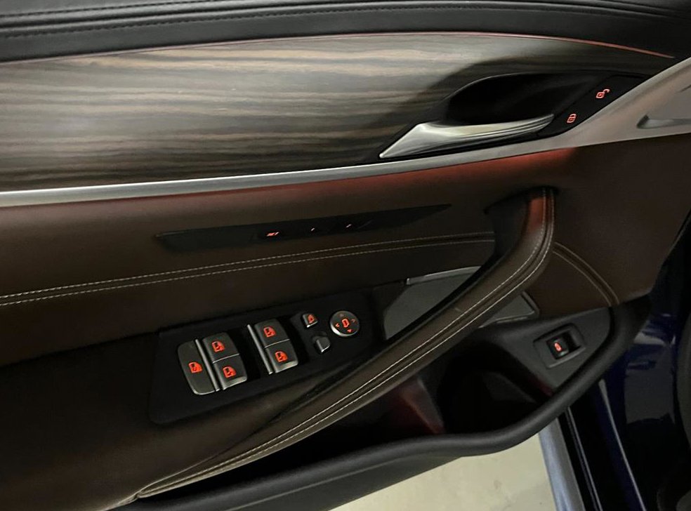 BMW 5시리즈 520i M 스포츠 사진 13