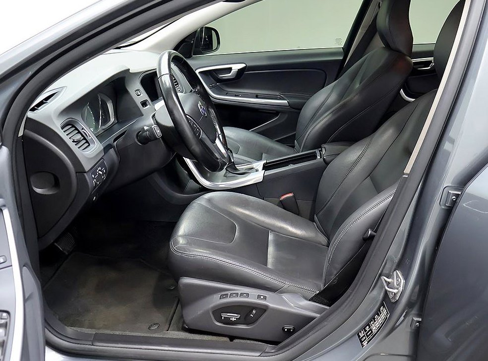 볼보 S60 D3 사진 11