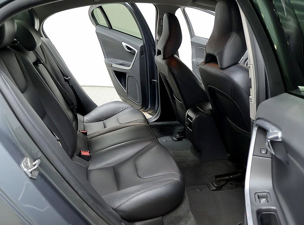 볼보 S60 D3 사진 12